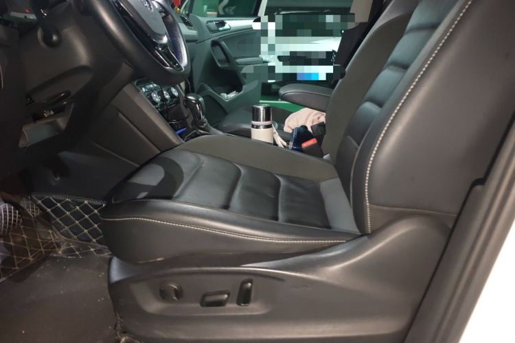 Used Volkswagen Tiguan L 2019 Updated Version 330TSI Automatic Two-Wheel Drive Panoramic Comfort Edition China VI Standard Left Front Seat
