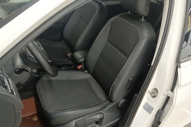 Used Volkswagen Tiguan L 2019 330TSI Automatic Two-Wheel Drive Luxury Edition China V Standard Left Front Seat