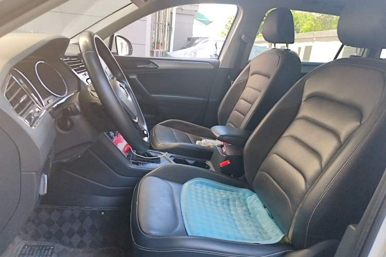 Used Volkswagen Tiguan L 2019 330TSI Automatic Two-Wheel Drive Smart Luxury Version China VI Standard Left Front Seat