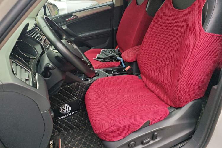 Used Volkswagen Tiguan L 2019 Revised 330TSI Automatic Two-Wheel Drive Smart & Luxury Edition China VI Standard Left Front Seat