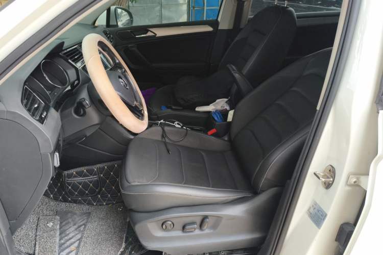 Used Volkswagen Tiguan L 2019 330TSI Automatic Two-Wheel Drive Panoramic Comfort Edition China VI Standard Left Front Seat