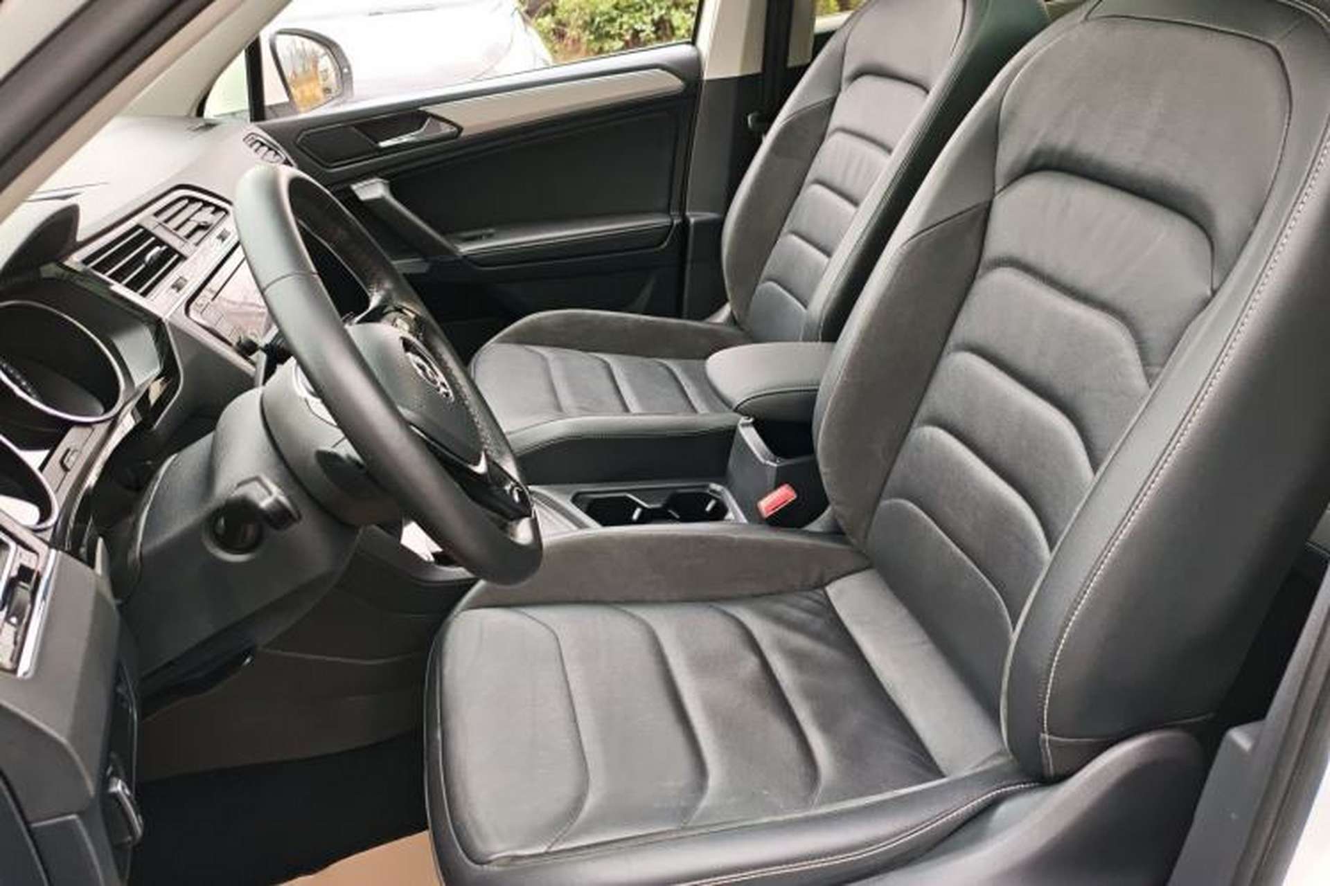 Used Volkswagen Tiguan L 2019 330TSI Automatic Two-Wheel Drive Panoramic Comfort Edition China VI Standard Left Front Seat