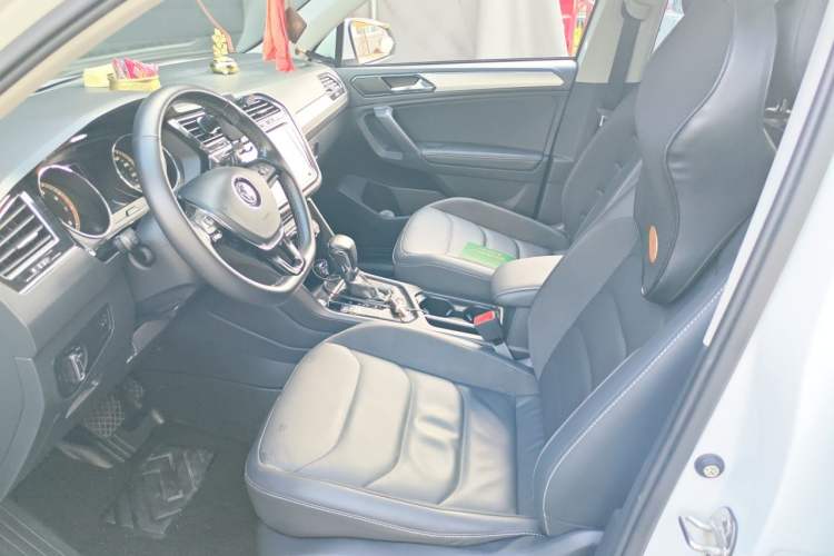 Used Volkswagen Tiguan L 2019 330TSI Automatic Two-Wheel Drive Panoramic Comfort Edition China VI Standard Left Front Seat