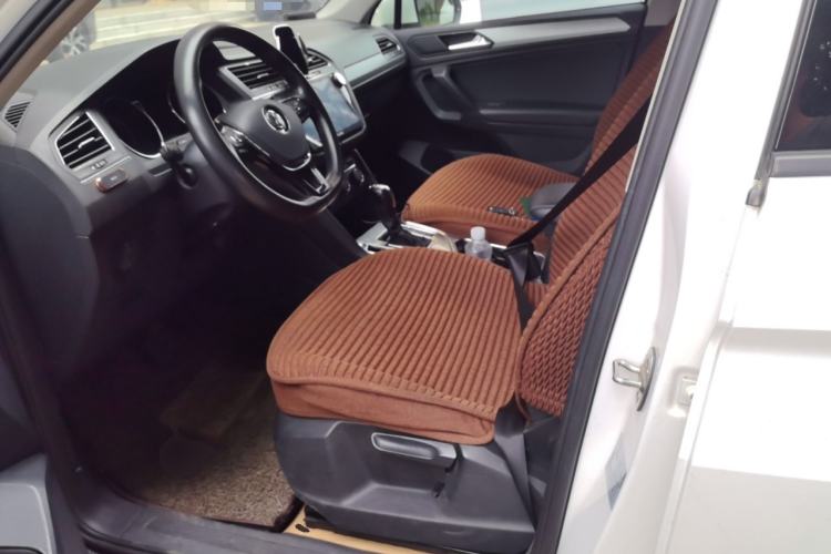 Used Volkswagen Tiguan L 2019 330TSI Automatic Two-Wheel Drive Luxury Edition China VI Standard Left Front Seat