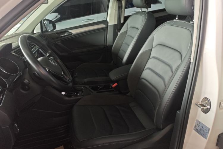 Used Volkswagen Tiguan L 2019 330TSI Automatic Two-Wheel Drive Panoramic Comfort Edition China V Standard Left Front Seat