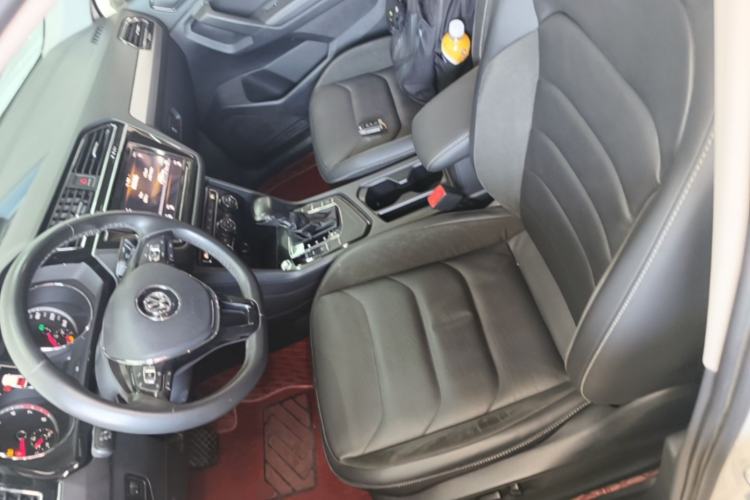 Used Volkswagen Tiguan L 2019 330TSI Automatic Two-Wheel Drive Panoramic Comfort Edition China VI Standard Left Front Seat