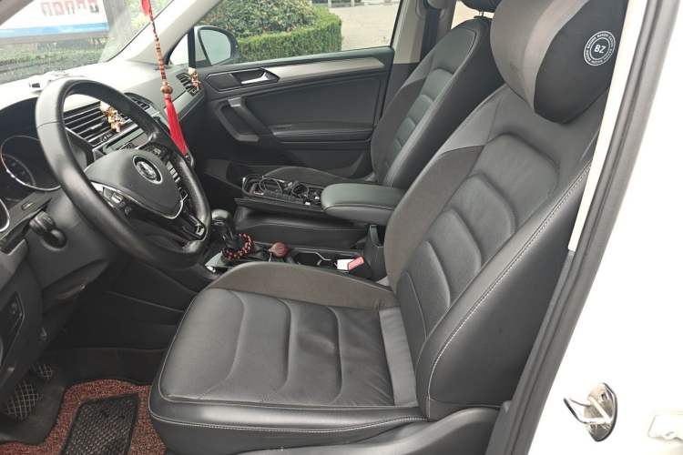 Used Volkswagen Tiguan L 2019 330TSI Automatic Two-Wheel Drive Panoramic Comfort Edition China VI Standard Left Front Seat