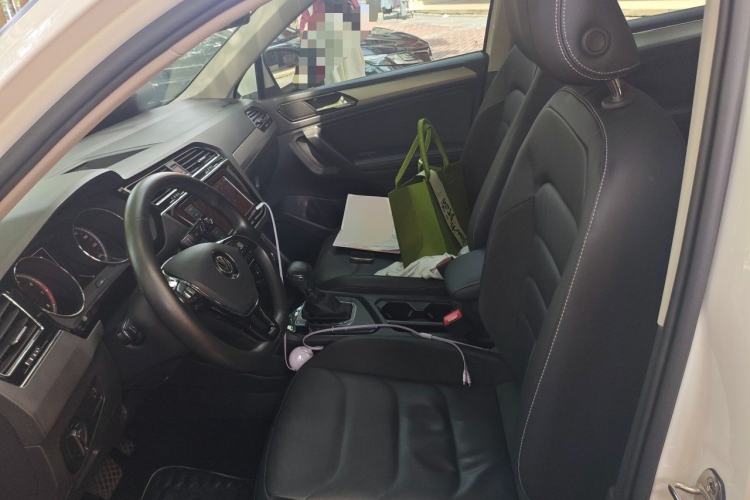 Used Volkswagen Tiguan L 2019 330TSI Automatic Two-Wheel Drive Panoramic Comfort Edition China VI Standard Left Front Seat