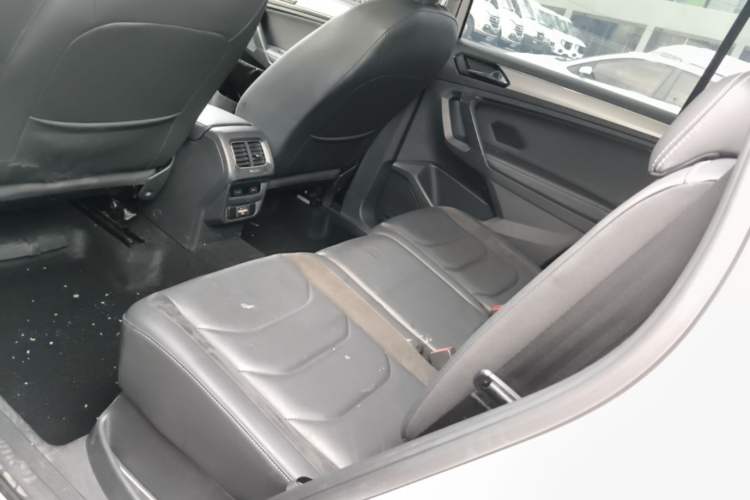 Used Volkswagen Tiguan L 2019 330TSI Automatic Two-Wheel Drive Panoramic Comfort Edition China VI Standard Left Rear Seat