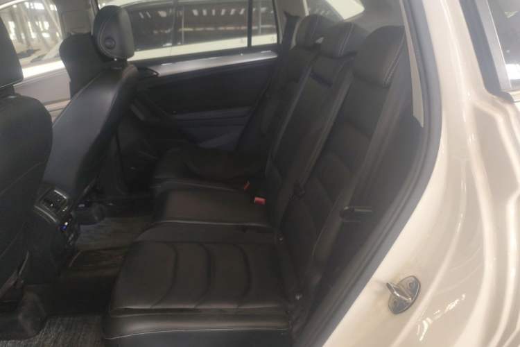 Used Volkswagen Tiguan L 2019 330TSI Automatic Two-Wheel Drive Panoramic Comfort Edition China VI Standard Left Rear Seat