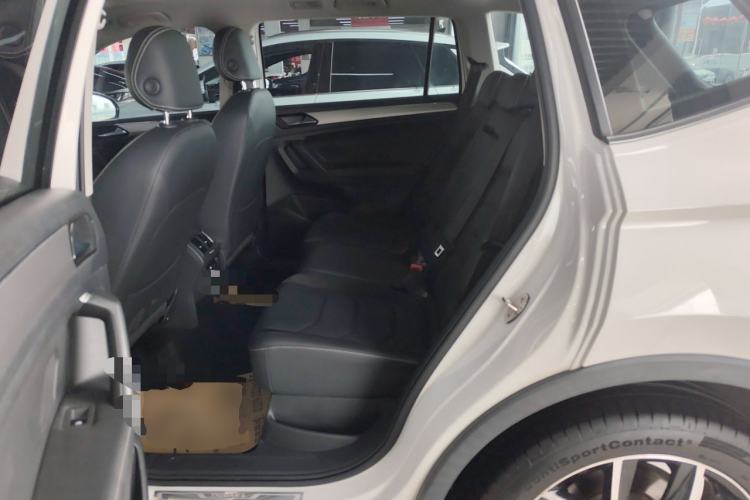 Used Volkswagen Tiguan L 2019 Revised 330TSI Automatic Two-Wheel Drive Smart & Luxury Edition China VI Standard Left Rear Seat