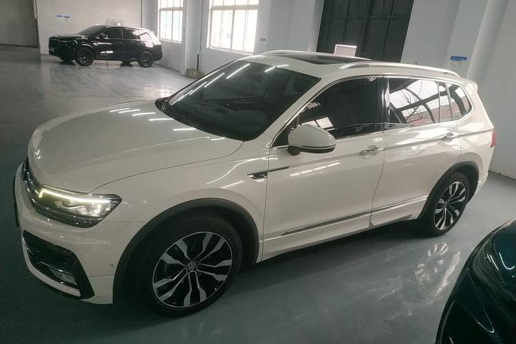 Used Volkswagen Tiguan L 2019 330TSI Automatic Two-Wheel Drive R-Line Flagship Model China VI Standard Left Side