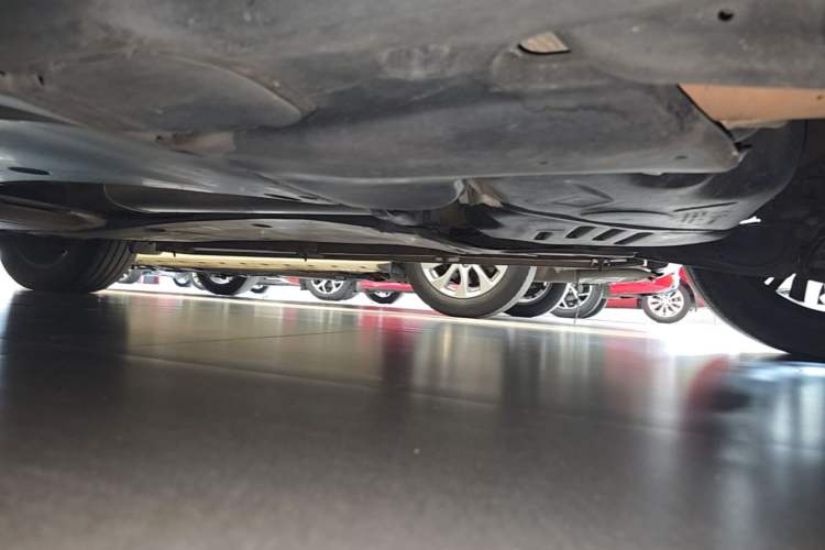 Used Volkswagen Tiguan L 2019 Updated Version 330TSI Automatic Two-Wheel Drive Panoramic Comfort Edition China VI Standard Left Side Sill