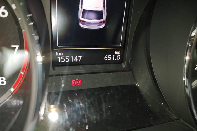 Used Volkswagen Tiguan L 2019 280TSI Automatic Two-Wheel Drive Panoramic Comfort Edition China VI Standard Odometer Close Up
