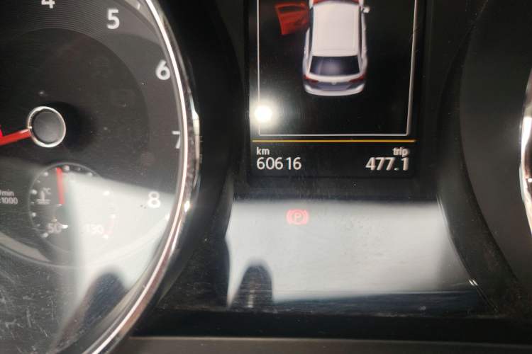 Used Volkswagen Tiguan L 2019 330TSI Automatic Two-Wheel Drive Panoramic Comfort Edition China V Standard Odometer Close Up