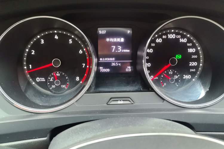 Used Volkswagen Tiguan L 2019 330TSI Automatic Two-Wheel Drive Luxury Edition China VI Standard Odometer Close Up