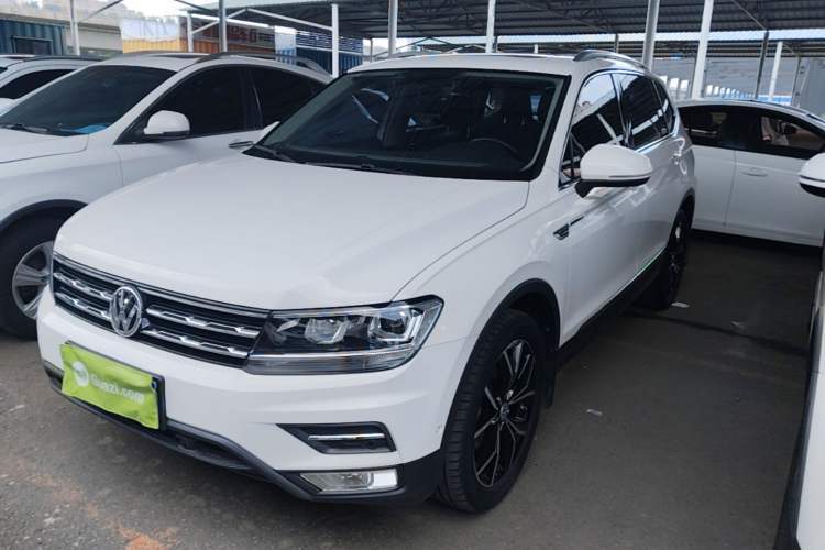 Used Volkswagen Tiguan L 2019 330TSI Automatic Two-Wheel Drive Smart Luxury Version China V Emission Standard Guazi used car, China used car export, Used car for sale, Used cars, Cheapest cars for sale
