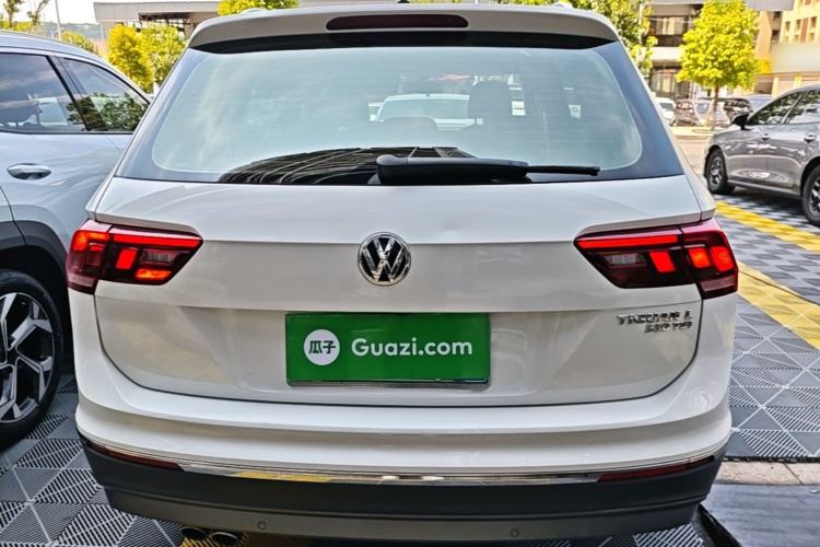 Used Volkswagen Tiguan L 2019 Updated Version 330TSI Automatic Two-Wheel Drive Panoramic Comfort Edition China VI Standard Rear