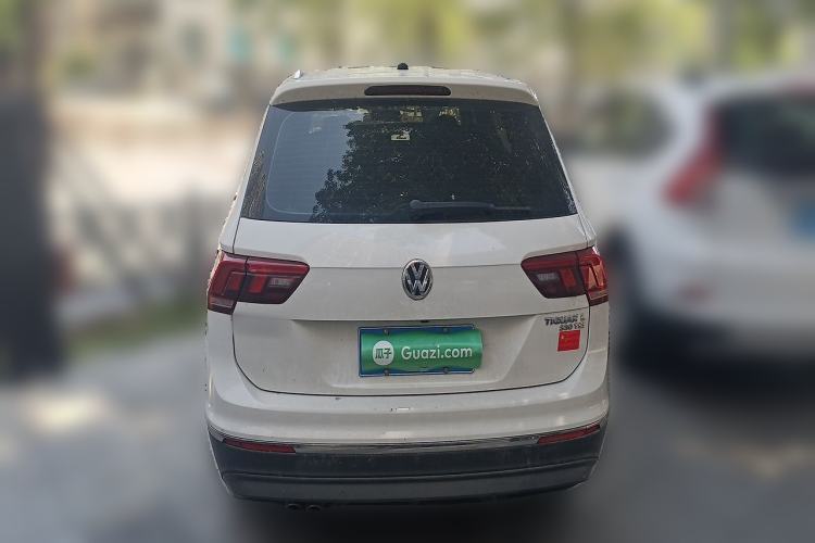 Used Volkswagen Tiguan L 2019 Revised Version 330TSI Automatic Two-Wheel Drive Panoramic Comfort Edition China V Standard Rear