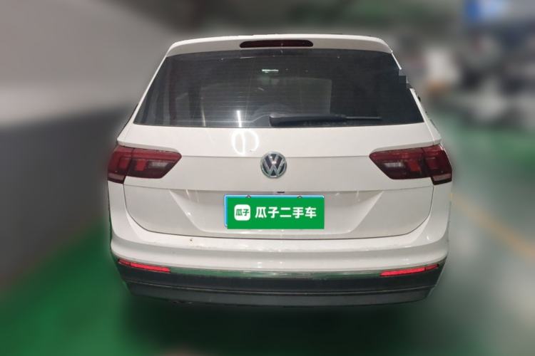 Used Volkswagen Tiguan L 2019 Updated Version 330TSI Automatic Two-Wheel Drive Panoramic Comfort Edition China VI Standard Rear