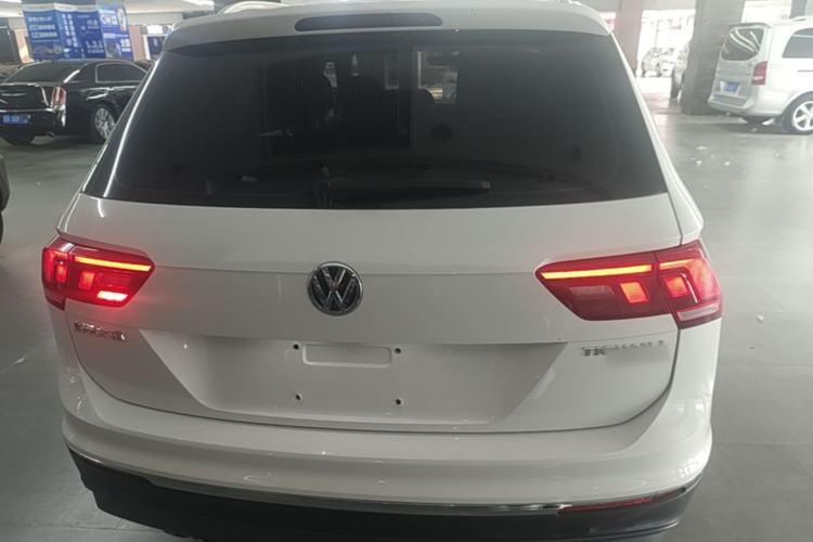 Used Volkswagen Tiguan L 2019 330TSI Automatic Two-Wheel Drive Smart Luxury Version China V Emission Standard Rear