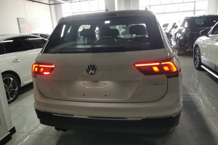 Used Volkswagen Tiguan L 2019 Updated Version 330TSI Automatic Two-Wheel Drive Panoramic Comfort Edition China VI Standard Rear
