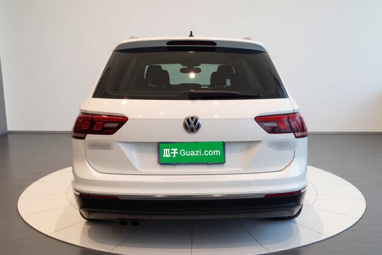 Used Volkswagen Tiguan L 2019 Updated Version 330TSI Automatic Two-Wheel Drive Panoramic Comfort Edition China VI Standard Rear