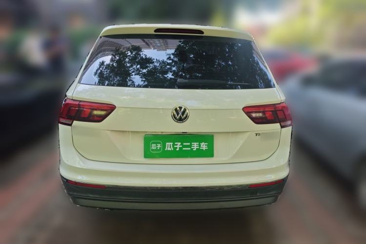 Used Volkswagen Tiguan L 2019 Revised 330TSI Automatic Two-Wheel Drive Smart & Luxury Edition China VI Standard Rear