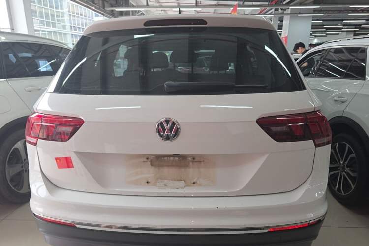 Used Volkswagen Tiguan L 2019 330TSI Automatic Two-Wheel Drive Panoramic Comfort Edition China VI Standard Rear