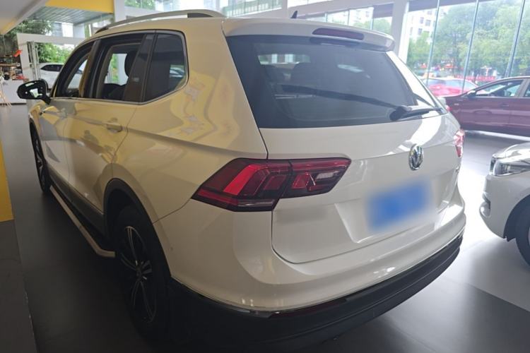 Used Volkswagen Tiguan L 2019 Updated Version 330TSI Automatic Two-Wheel Drive Panoramic Comfort Edition China VI Standard Rear Left 45 Deg