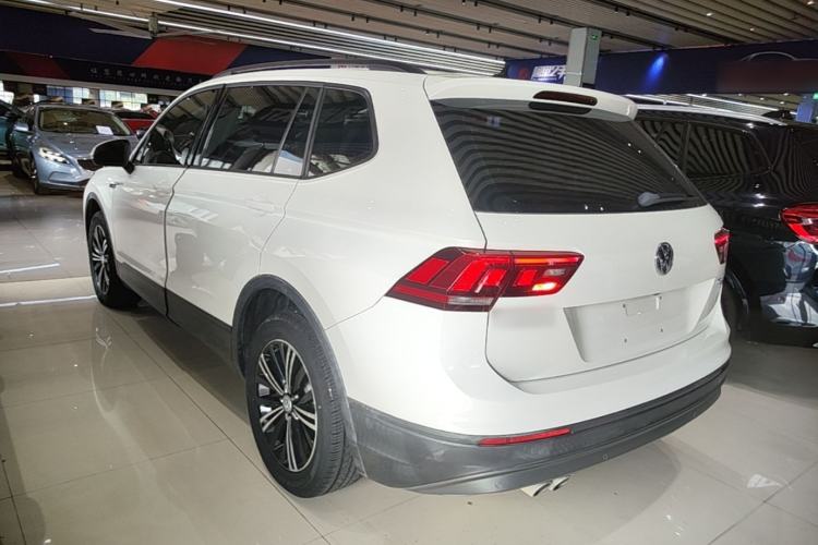Used Volkswagen Tiguan L 2019 330TSI Automatic Two-Wheel Drive Luxury Edition China VI Standard Rear Left 45 Deg