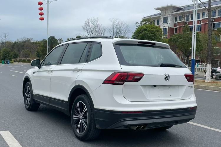 Used Volkswagen Tiguan L 2019 330TSI Automatic Two-Wheel Drive Luxury Edition China V Standard Rear Left 45 Deg