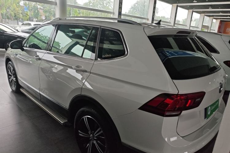 Used Volkswagen Tiguan L 2019 330TSI Automatic Two-Wheel Drive Panoramic Comfort Edition China V Standard Rear Left 45 Deg