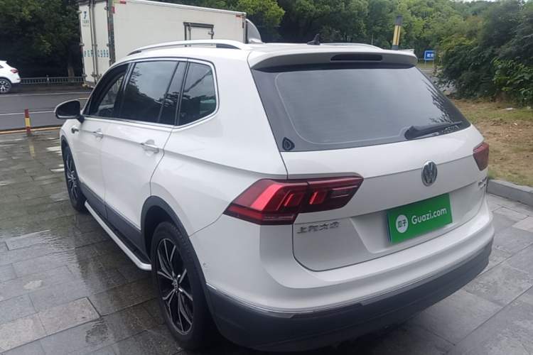 Used Volkswagen Tiguan L 2019 330TSI Automatic Two-Wheel Drive Smart Luxury Version China V Emission Standard Rear Left 45 Deg