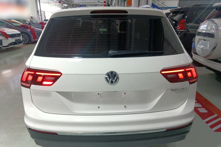 Used Volkswagen Tiguan L 2019 Updated Version 330TSI Automatic Two-Wheel Drive Panoramic Comfort Edition China VI Standard Rear