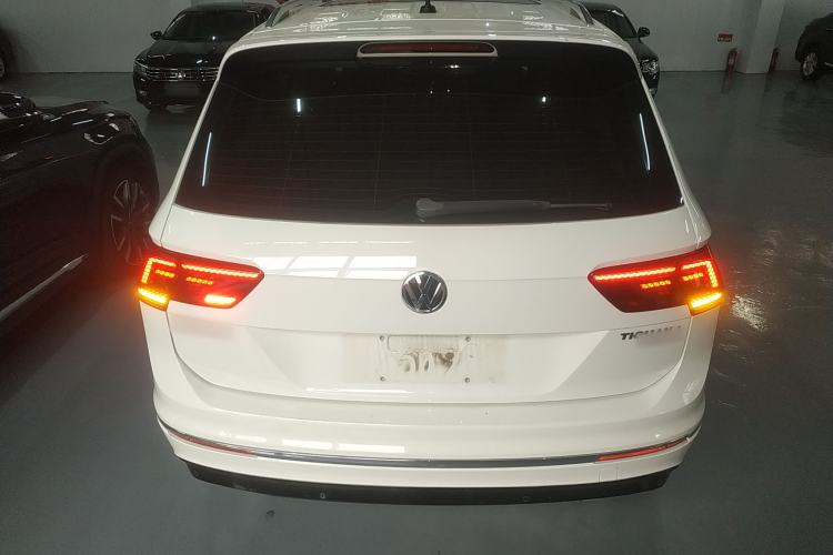 Used Volkswagen Tiguan L 2019 330TSI Automatic Two-Wheel Drive R-Line Flagship Model China VI Standard Rear
