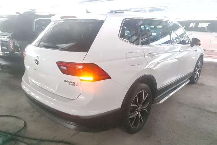 Used Volkswagen Tiguan L 2019 330TSI Automatic Two-Wheel Drive Smart Luxury Version China VI Standard Rear Right 45 Deg