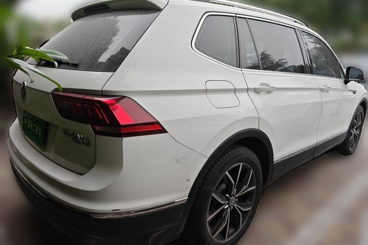 Used Volkswagen Tiguan L 2019 330TSI Automatic Two-Wheel Drive Smart Luxury Version China VI Standard Rear Right 45 Deg