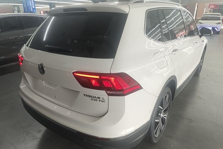 Used Volkswagen Tiguan L 2019 330TSI Automatic Two-Wheel Drive Smart Luxury Version China V Emission Standard Rear Right 45 Deg
