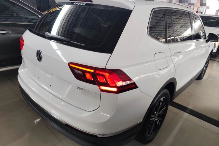 Used Volkswagen Tiguan L 2019 Updated Version 330TSI Automatic Two-Wheel Drive Panoramic Comfort Edition China VI Standard Rear Right 45 Deg