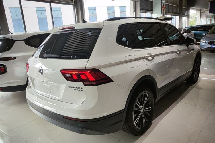 Used Volkswagen Tiguan L 2019 330TSI Automatic Two-Wheel Drive Luxury Edition China VI Standard Rear Right 45 Deg