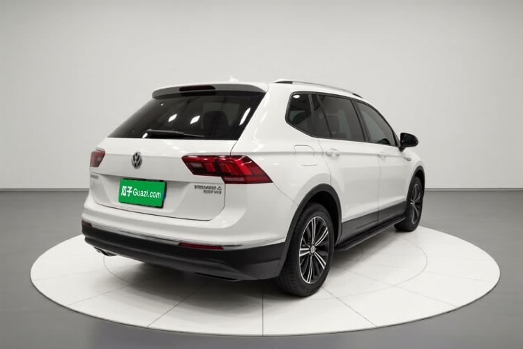 Used Volkswagen Tiguan L 2019 Updated Version 330TSI Automatic Two-Wheel Drive Panoramic Comfort Edition China VI Standard Rear Right 45 Deg