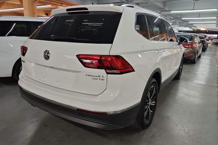 Used Volkswagen Tiguan L 2019 330TSI Automatic Two-Wheel Drive Panoramic Comfort Edition China V Standard Rear Right 45 Deg
