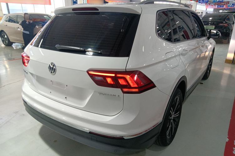 Used Volkswagen Tiguan L 2019 Updated Version 330TSI Automatic Two-Wheel Drive Panoramic Comfort Edition China VI Standard Rear Right 45 Deg