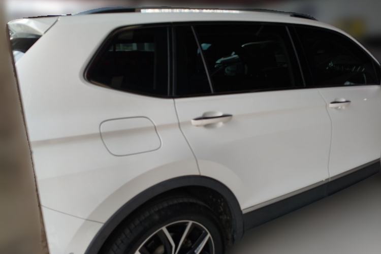Used Volkswagen Tiguan L 2019 330TSI Automatic Two-Wheel Drive Smart Luxury Version China VI Standard Rear Right 45 Deg
