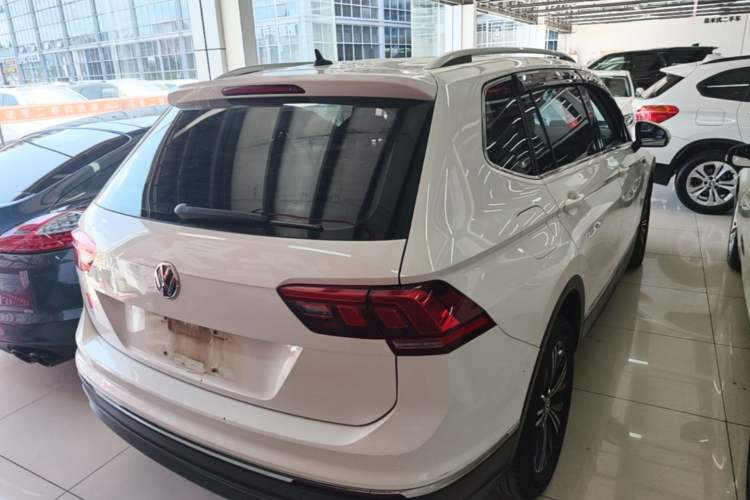 Used Volkswagen Tiguan L 2019 330TSI Automatic Two-Wheel Drive Panoramic Comfort Edition China VI Standard Rear Right 45 Deg