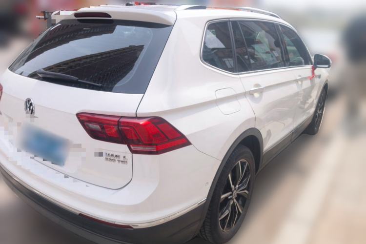 Used Volkswagen Tiguan L 2019 330TSI Automatic Two-Wheel Drive Smart Luxury Version China VI Standard Rear Right 45 Deg