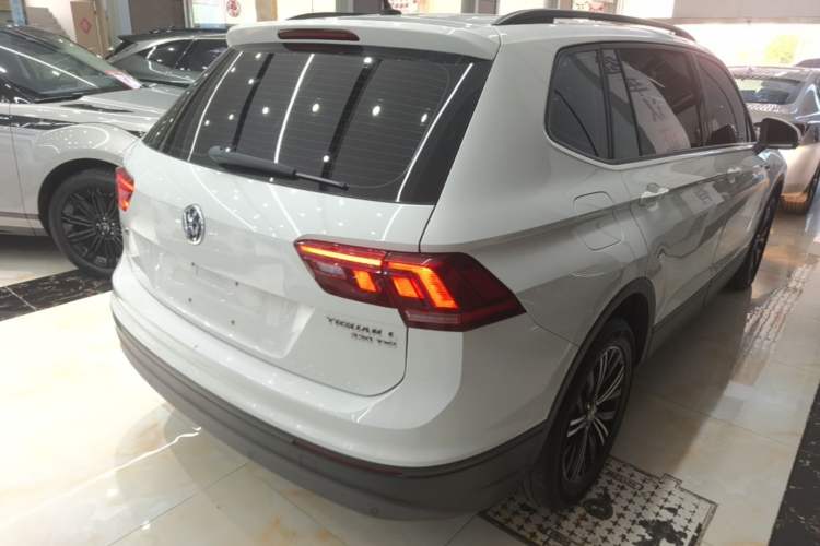 Used Volkswagen Tiguan L 2019 330TSI Automatic Two-Wheel Drive Luxury Edition China VI Standard Rear Right 45 Deg