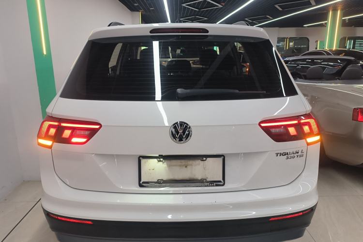 Used Volkswagen Tiguan L 2019 330TSI Automatic Two-Wheel Drive Luxury Edition China V Standard Rear