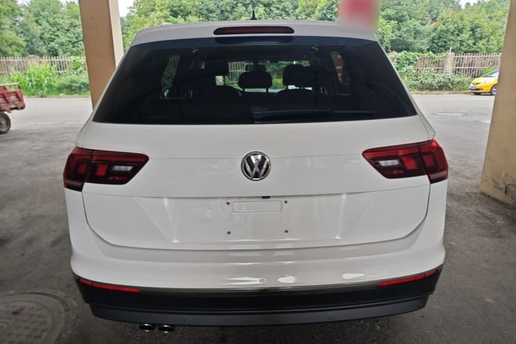 Used Volkswagen Tiguan L 2019 330TSI Automatic Two-Wheel Drive Panoramic Comfort Edition China V Standard Rear
